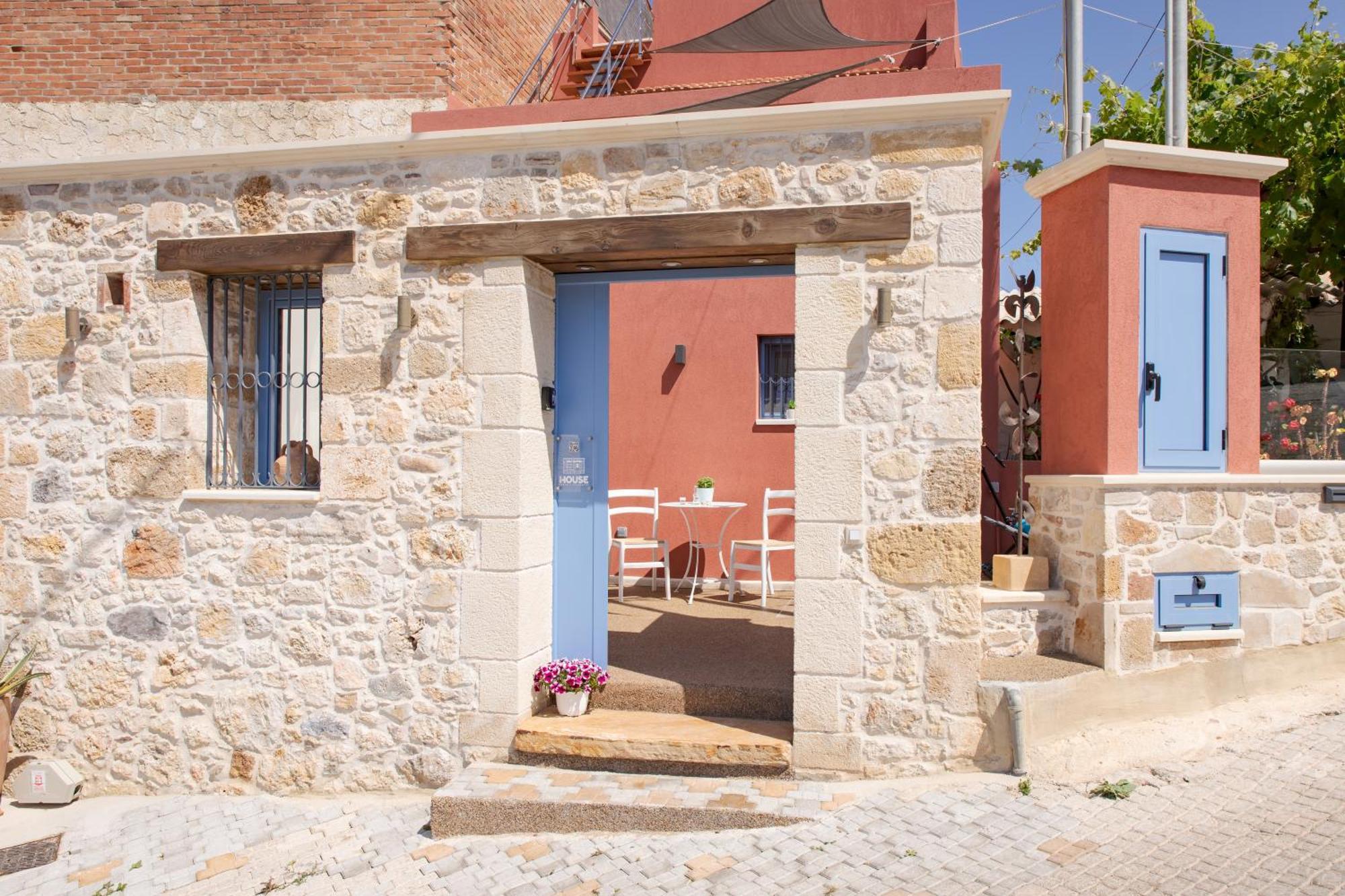 Holiday home Mouse House With Sea View And Mini Pool *